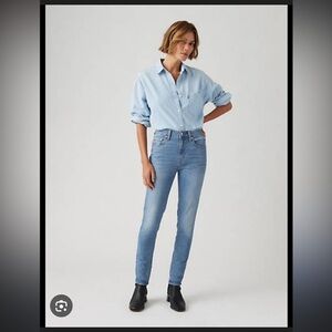 Levi's 721 High Rise Skinny Jeans Size 28